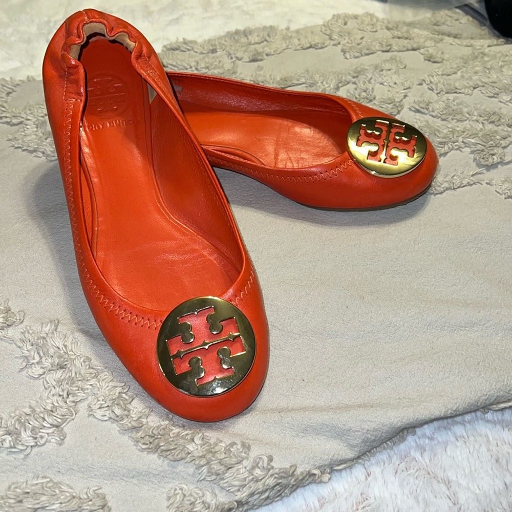 Tory Burch Ballet Flats LIKE NEW Size 6.5, Elastic Back